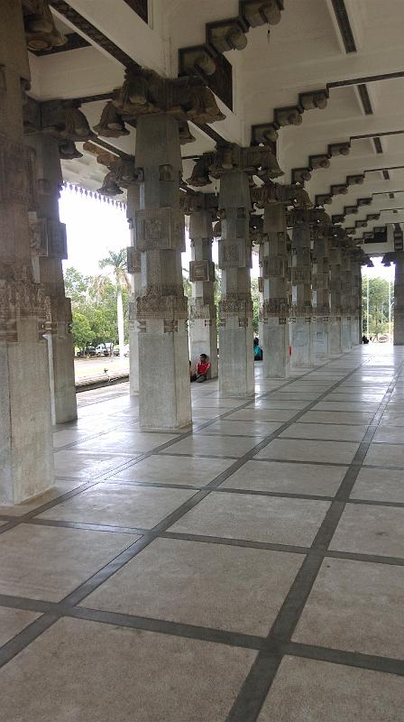 IMAG0286.jpg - Sep 8-12, 2014 斯里蘭卡，可倫坡 [Colombo city Hotel, Colombo, Sri Lanka]-71